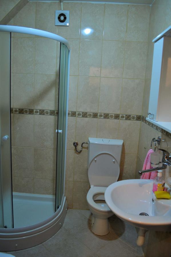 A&J Apartment Budva Buitenkant foto